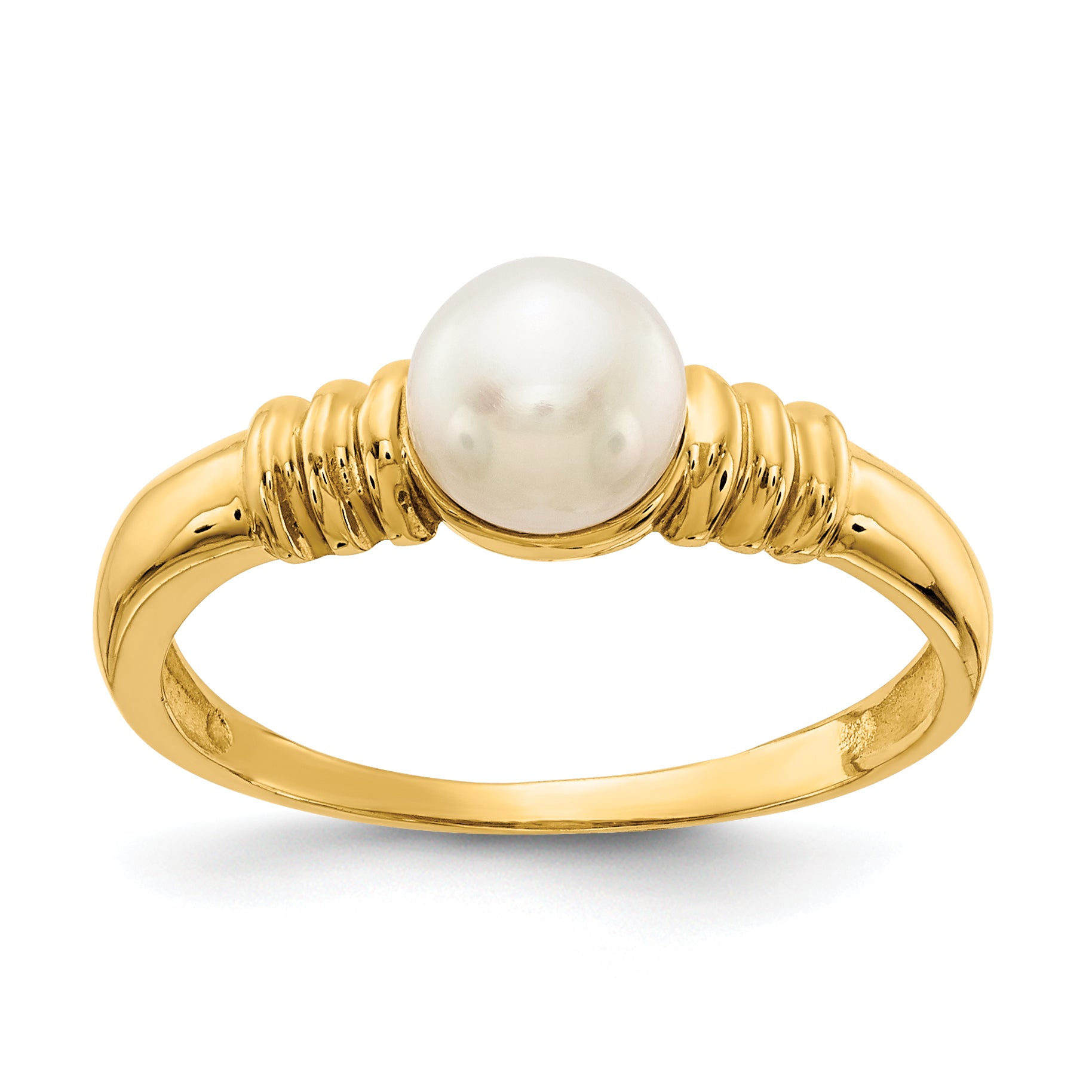 10K 5-6mm White Button Freshwater Cultured Pearl Ring