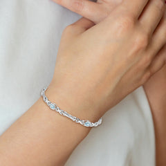 14k White Gold Blue Topaz Bracelet