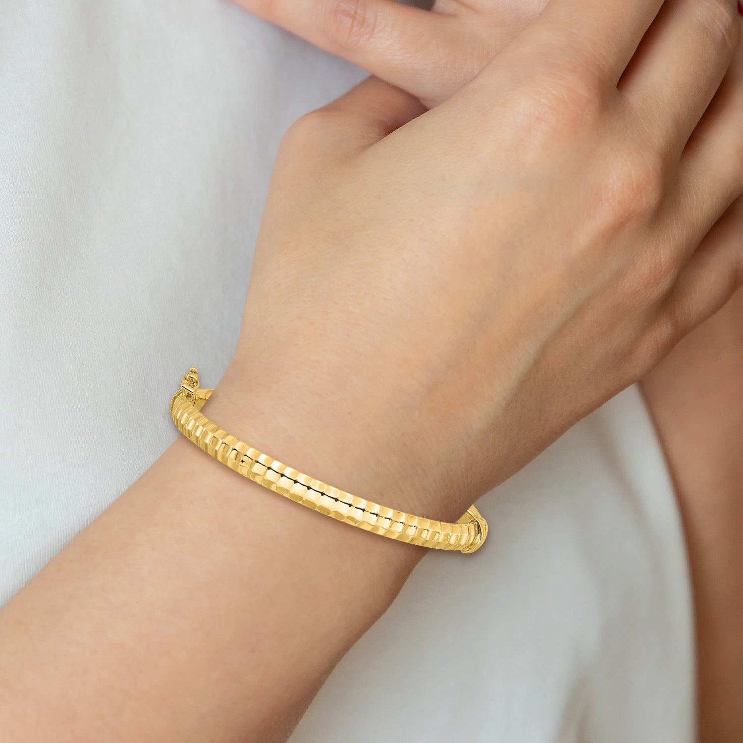 14K Polished and Ridged Hinged Bangle Bracelet