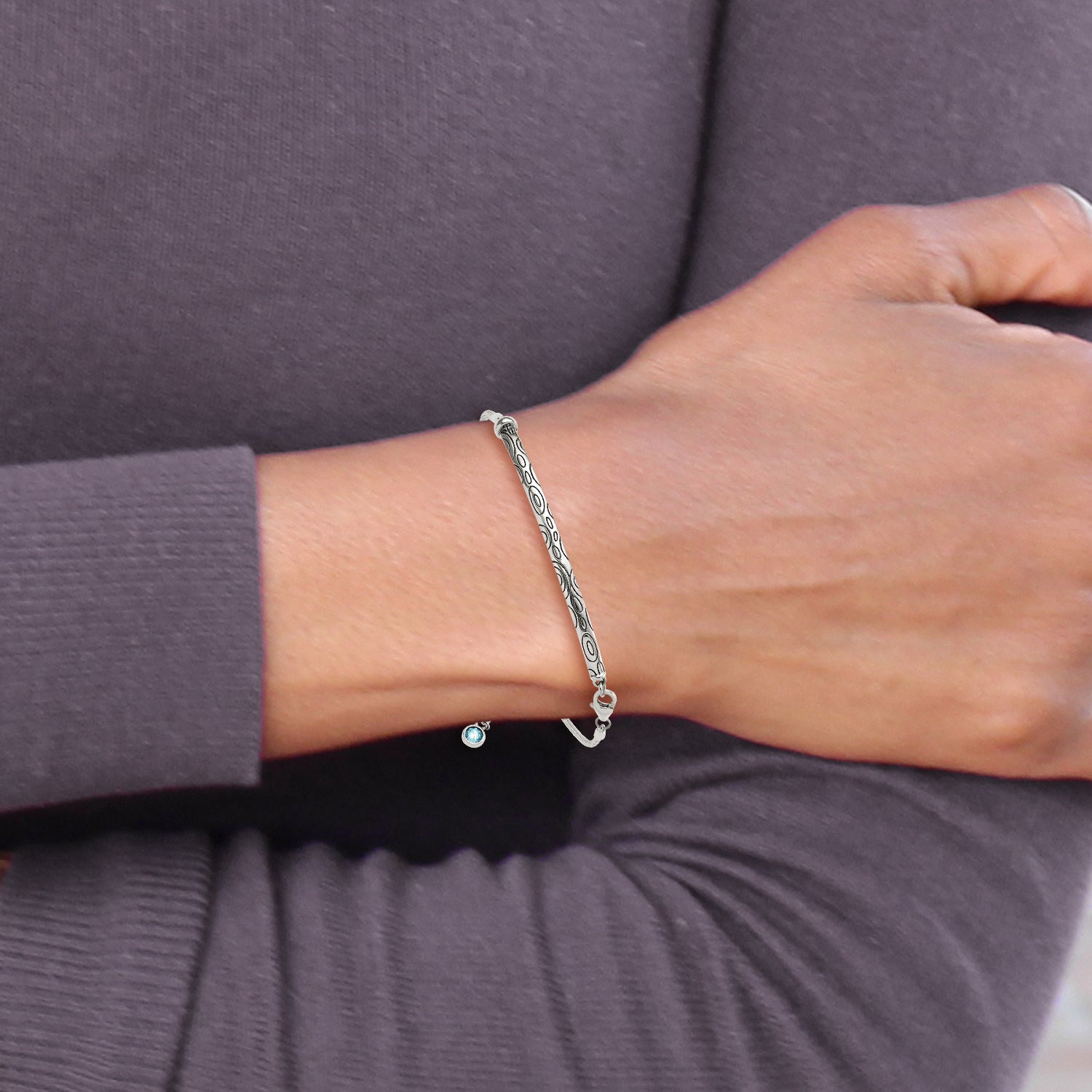 Sterling Silver Antiqued Blue Crystal Round Bezel Adjustable Bracelet