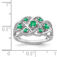 14k White Gold Diamond and Emerald Fancy Ring