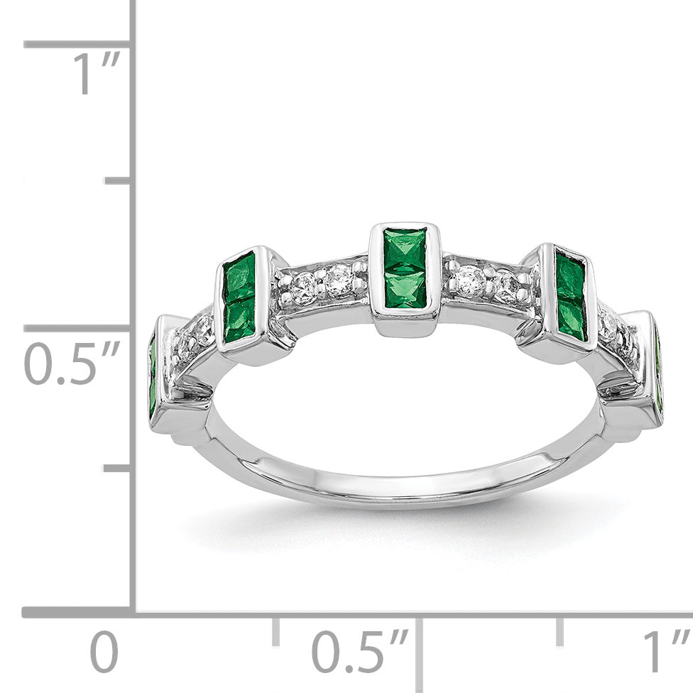 14k White Gold Fancy Diamond and Emerald Ring