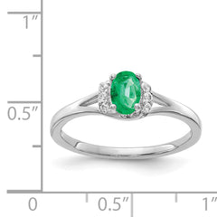 14k White Gold Diamond and Oval Emerald Ring