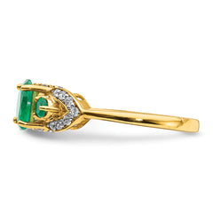 14k Oval Emerald and Diamond Ring