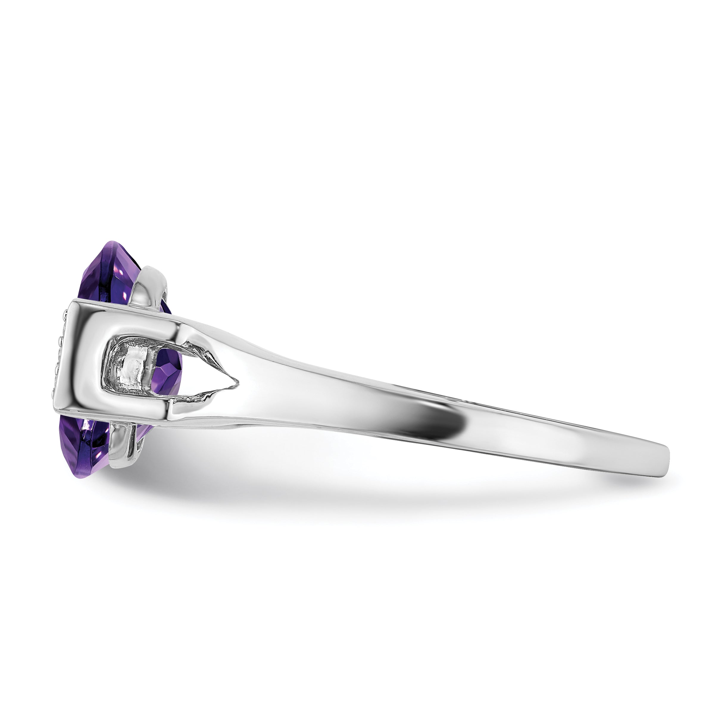 14k White Gold Oval Amethyst and Diamond Ring