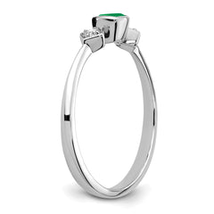 14k White Gold Emerald and Diamond Ring