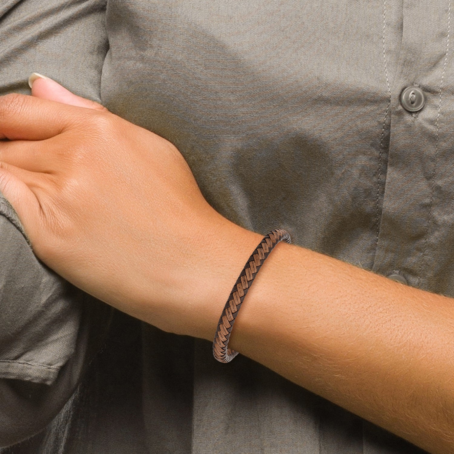 Chisel Stainless Steel Polished Brown Braided Leather 8.25 inch Bracelet