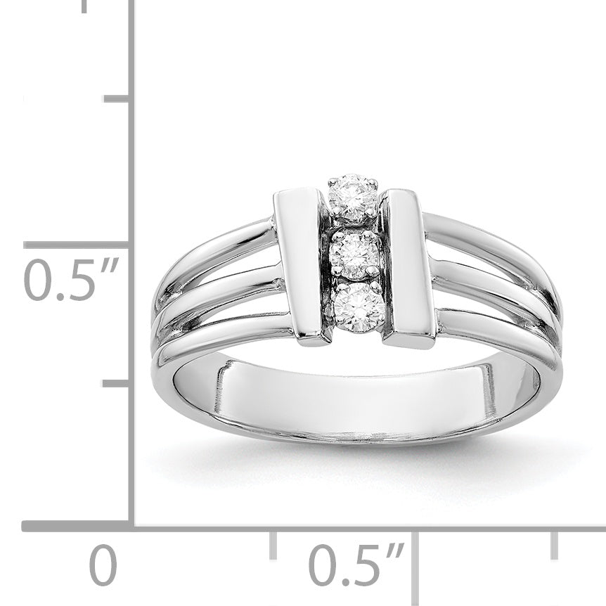 14K White Gold VS Diamond ring