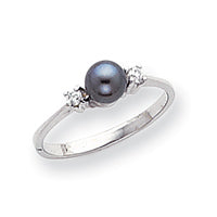 14K White Gold 5mm Black FW Cultured Pearl VS Diamond ring