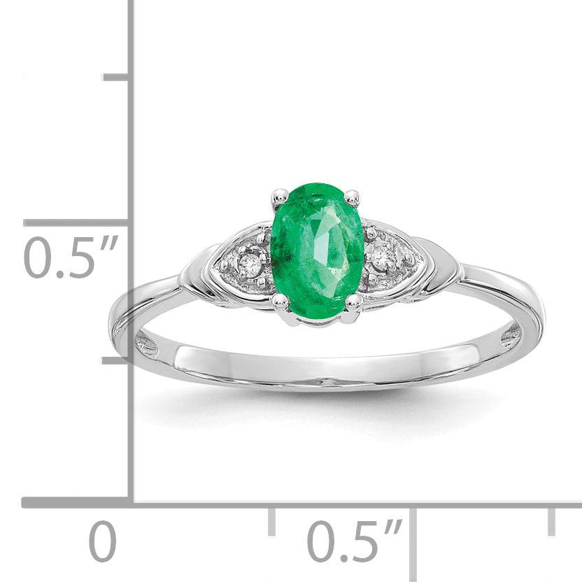 14k White Gold Emerald and Diamond Ring