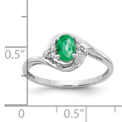 14k White Gold Emerald and Diamond Ring