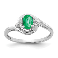 14k White Gold Emerald and Diamond Ring