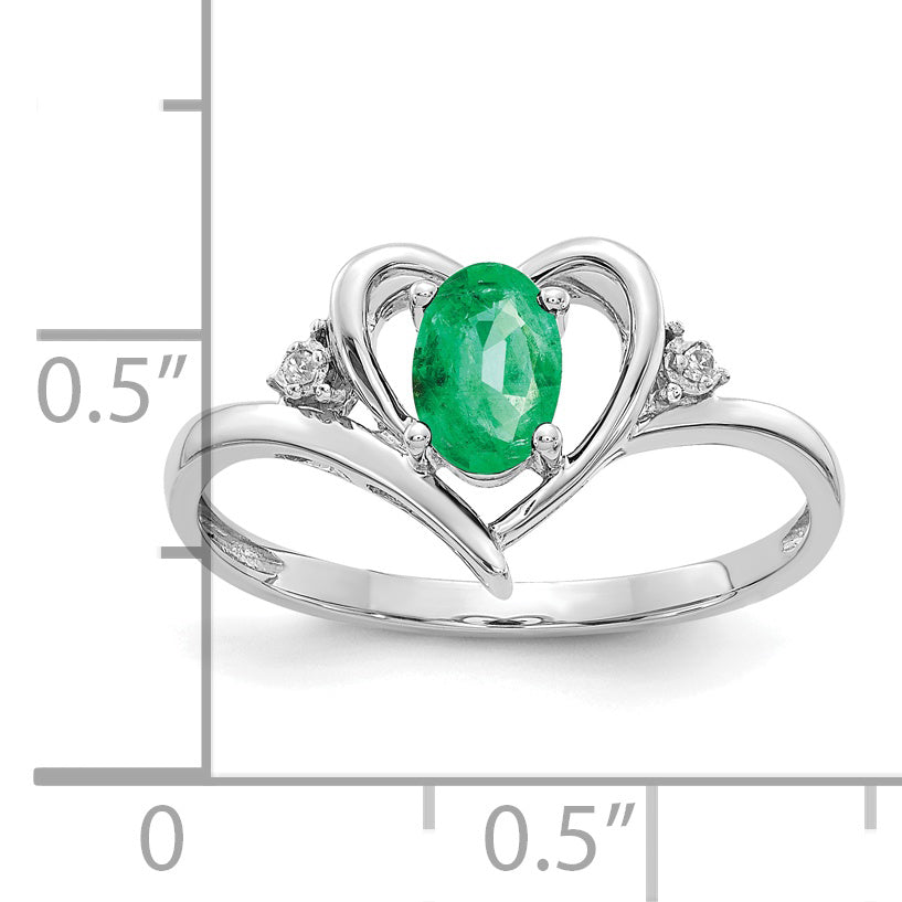 14k White Gold Emerald and Diamond Heart Ring