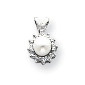 14K White Gold 4.5mm Round Freshwater Cultured Pearl AA Diamond Pendant