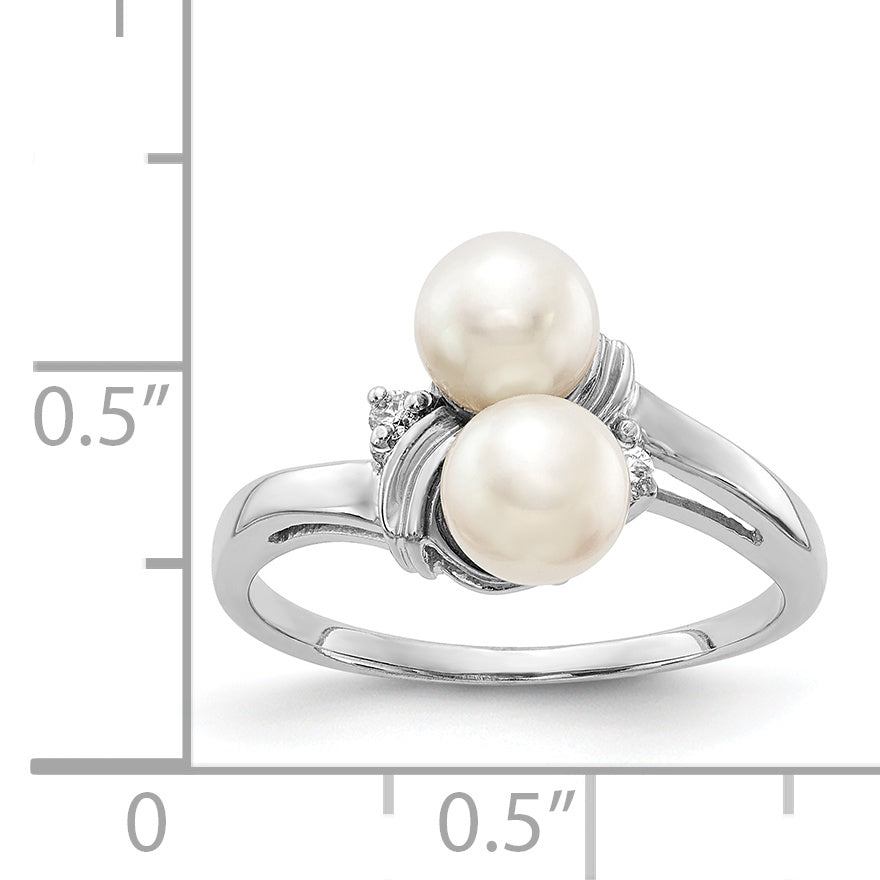 14k White Gold 5.5mm Fresh Water Cultured Pearl AA Diamond ring