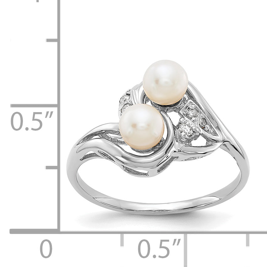 14k White Gold 4mm Fresh Water Cultured Pearl AA Diamond ring